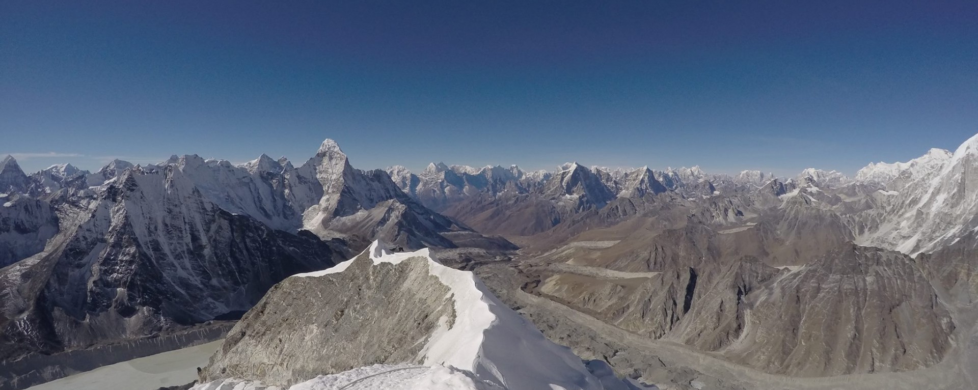 Island Peak (Imja Tse )-0